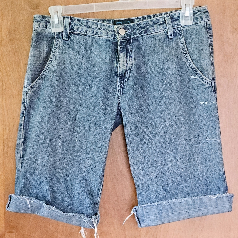 Cute VTG MT:2 Blue Denim Bermuda Shorts Cutoff Jeans Above-knee, Women's Size 9